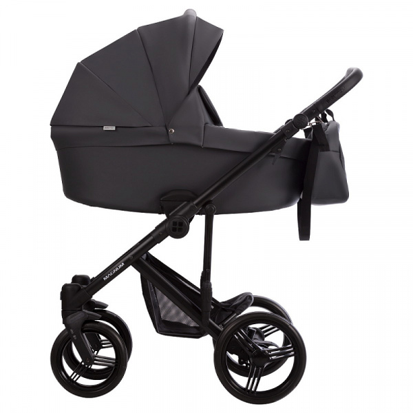Детская коляска Bebetto Magnum Light Pro 2 в 1