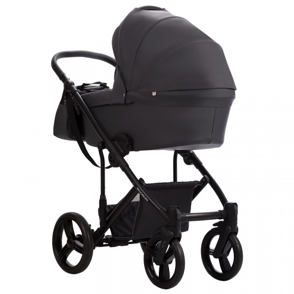 Детская коляска Bebetto Magnum Light Pro 2 в 1